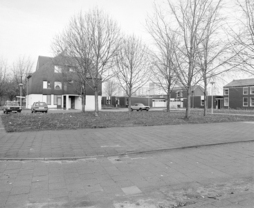 884638 Gezicht op nieuwbouwwoningen (houtskeletbouw), vermoedelijk in de omgeving van de Japuradreef te Utrecht.